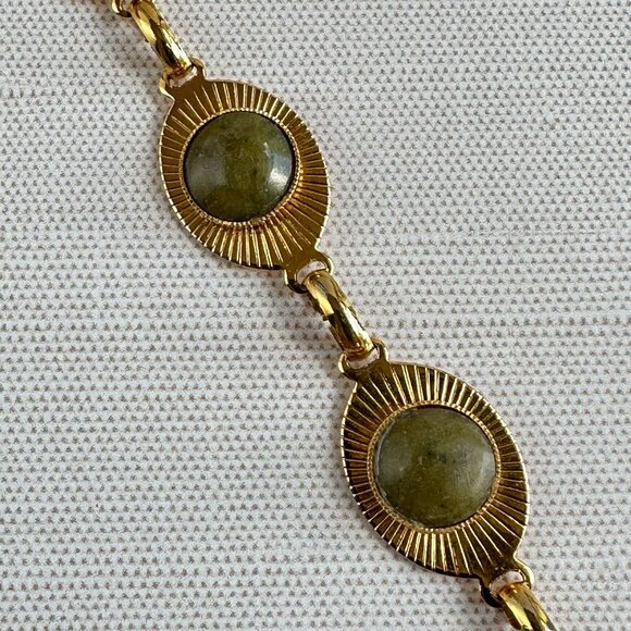 Gold Plated Nephrite Jade Bracelet 8" Women's Plus Size Jewelry Oval Sunburst - Picture 2 of 7